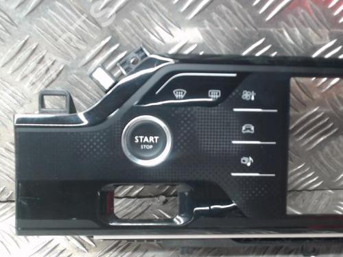 climate-control-citroen-c4-picasso-ii-2013-24291734 main image