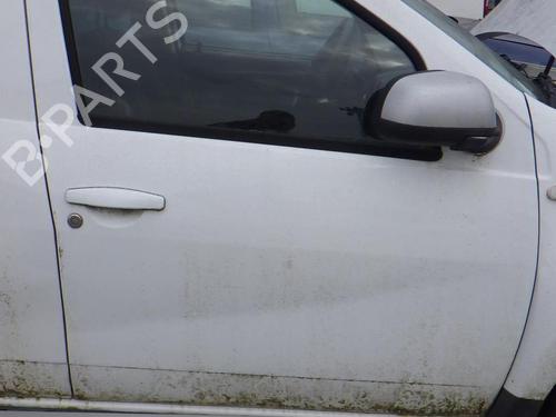 right-front-door-dacia-duster-hs_-2010-2011-2012-2013-2014-2015-2016-2017-2018-32730398 main image