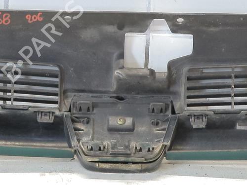 Grille PEUGEOT 206 Hatchback (2A/C) 1.4 i | BP31218046C40