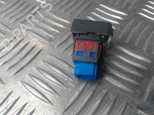 Used Warning switch PEUGEOT 208 I (CA_, CC_) 1.6 HDi (114 hp) 24290712