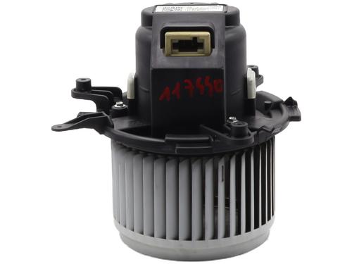 Used Heater blower motor PEUGEOT 5008 II (MC_, MJ_, MR_, M4_) 2.0 BlueHDi 180 (MJEHZW, MJEHZR, MJEHZP) (177 hp) 28690381