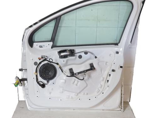Right front door PEUGEOT 208 I (CA_, CC_) 1.2 VTI 82 | BP29635599C3
