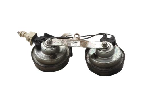 horn-renault-clio-iii-br01-cr01-2005-2006-2007-2008-2009-2010-2011-2012-2013-2014-40495800 main image