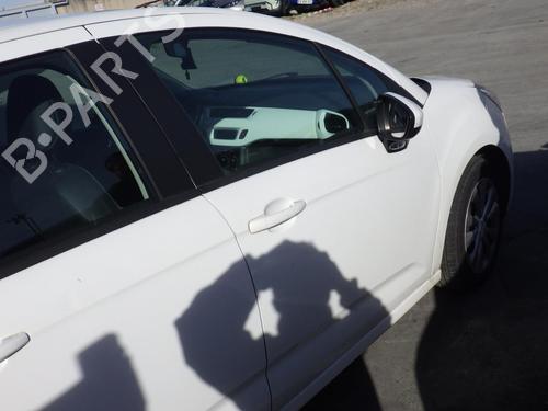 Porta frente direita CITROËN C3 II (SC_) 1.4 (73 hp) 30326701