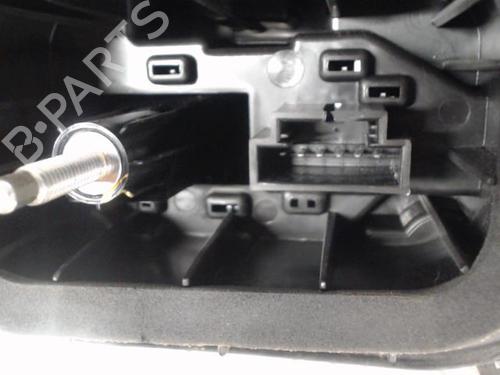 right-taillight-vw-up-121-122-bl1-bl2-bl3-123-2011-24288716 main image