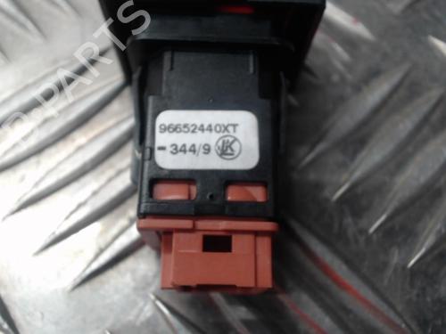 Used Warning switch Warning switch PEUGEOT 3008 I MPV (0U_) 1.6 HDi (109 hp) 24290716 24290716