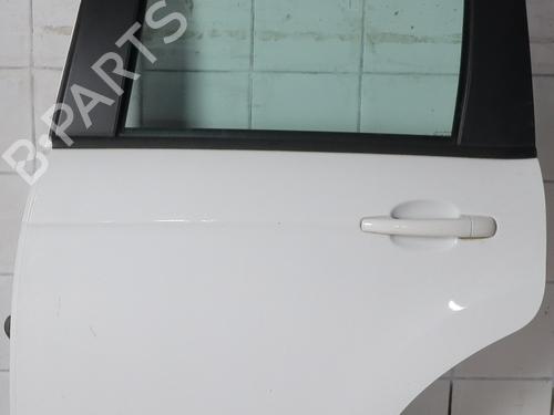 Dør venstre bagtil CITROËN C3 II (SC_) 1.4 (73 hp) 31128501