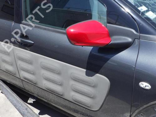 right-front-door-citroen-c4-cactus-2014-36395199 main image