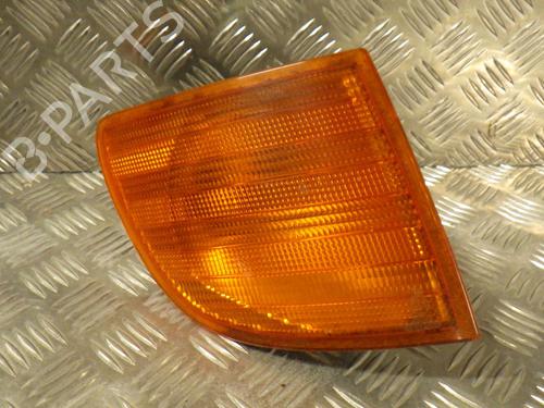Used Right front indicator MERCEDES-BENZ VITO Van (W638) 112 CDI 2.2 (638.094) (122 hp) 24289792