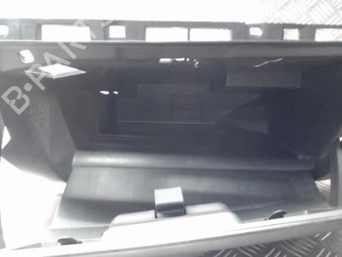 Used Glove box RENAULT CLIO III (BR0/1, CR0/1) 1.5 dCi (88 hp) 24289929