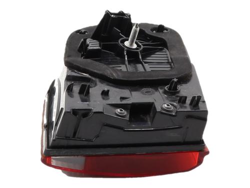 left-tailgate-light-citroen-c4-cactus-2014-32781078 main image