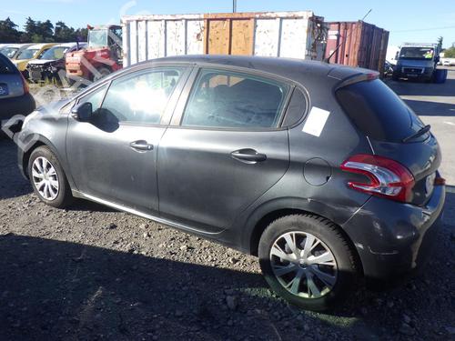 Used Left taillight PEUGEOT 208 I (CA_, CC_) 1.4 HDi (68 hp) 28813567