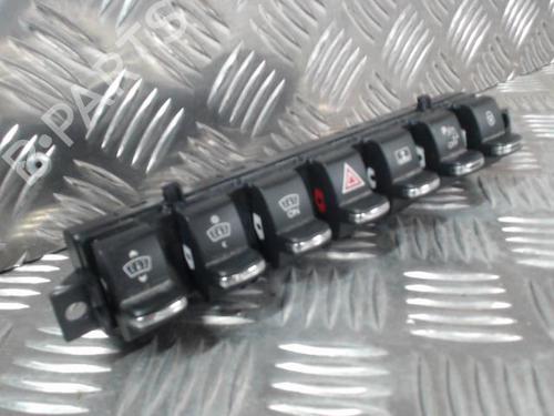 Used Warning switch Warning switch PEUGEOT 3008 I MPV (0U_) 2.0 HDi 150 / BlueHDi 150 (150 hp) 24290591 24290591