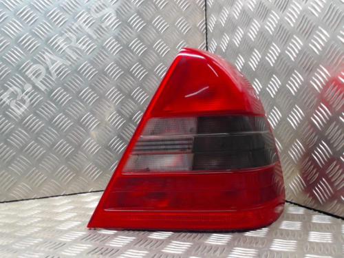 Used Right taillight Right taillight MERCEDES-BENZ C-CLASS (W202) C 250 Turbo-D (202.128) (150 hp) 24289967 24289967