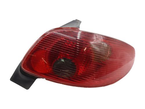 Used Right taillight PEUGEOT 206 Hatchback (2A/C) 2.0 HDI 90 (90 hp) 31173419