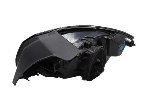 right-taillight-peugeot-208-i-ca_-cc_-2012-2013-2014-2015-2016-2017-2018-2019-2020-2021-37469946 main image