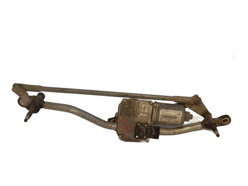 Used Front wiper motor AUDI A4 B8 Avant (8K5) 2.0 TDI (143 hp) 25380942