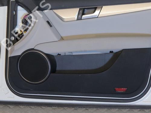 Used Right front door Right front door MERCEDES-BENZ C-CLASS T-Model (S204) C 180 CDI (204.200) (120 hp) 36763264 36763264