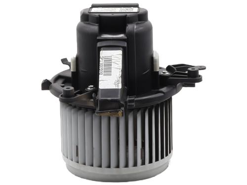 Heater blower motor PEUGEOT 5008 II (MC_, MJ_, MR_, M4_) 2.0 BlueHDi 180 (MJEHZW, MJEHZR, MJEHZP) | BP28690381M62