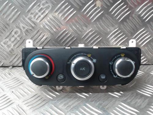 Used Climate control RENAULT CLIO IV (BH_) 0.9 TCe 90 (BHNF, BHMA, BHMH, BHJK, BHJR) (90 hp) 24289852