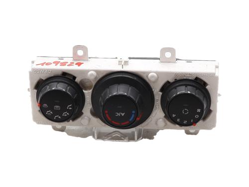 Used Climate control Climate control 37662266 37662266
