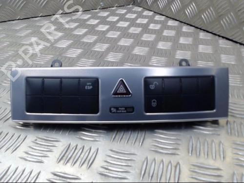 Used Warning switch MERCEDES-BENZ C-CLASS Coupe (CL203) C 160 Kompressor (203.730) (122 hp) 24290008
