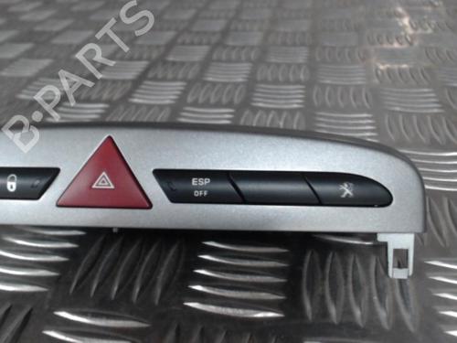 Used Warning switch Warning switch PEUGEOT 308 I (4A_, 4C_) 1.6 HDi (112 hp) 24288933 24288933