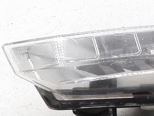 Used Right daytime light Right daytime light 38056130 38056130