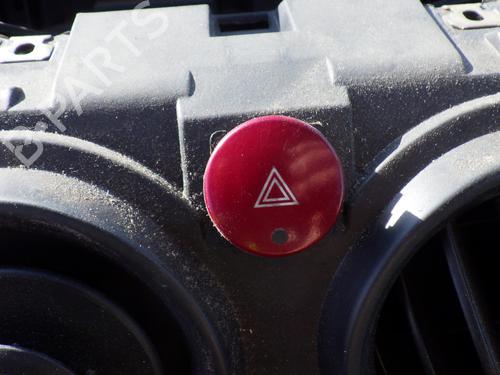 Used Warning switch CITROËN BERLINGO / BERLINGO FIRST Box Body/MPV (M_) 2.0 HDI 90 (MBRHY, MCRHY) (90 hp) 27713583
