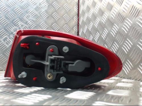 Venstre baglygte Venstre baglygte ALFA ROMEO 147 (937_) 1.9 JTD (937.AXD1A, 937.BXD1A, 937.AXV1A, 937.BXB1A,... (115 hp) 24292116 24292116