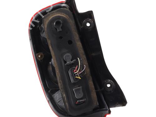 Used Right taillight Right taillight 32499199 32499199