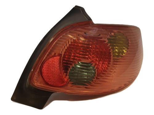 Højre baglygte PEUGEOT 206 Hatchback (2A/C) 1.6 16V (109 hp) 28094909