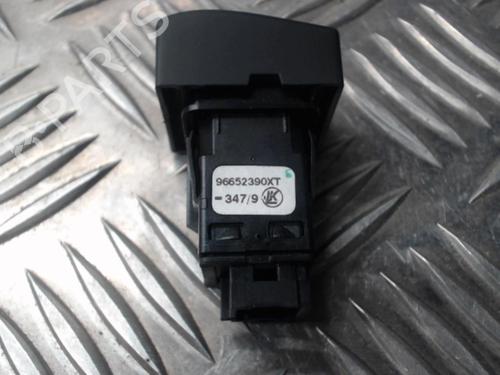 Comutador Comutador PEUGEOT 3008 I MPV (0U_) 1.6 HDi (109 hp) 33299269 33299269