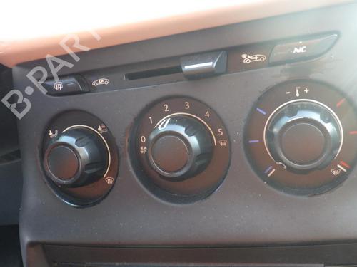 Commande Chauffage CITROËN C3 II (SC_) 1.4 (73 hp) 30326717