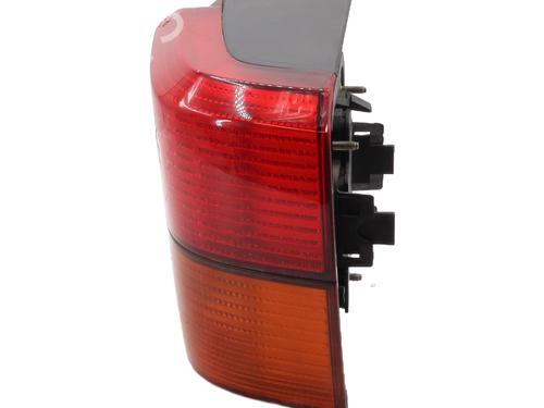 Used Right taillight Right taillight VW TRANSPORTER T4 Van (70A, 70H, 7DA, 7DH) 2.5 TDI (88 hp) 32366566 32366566