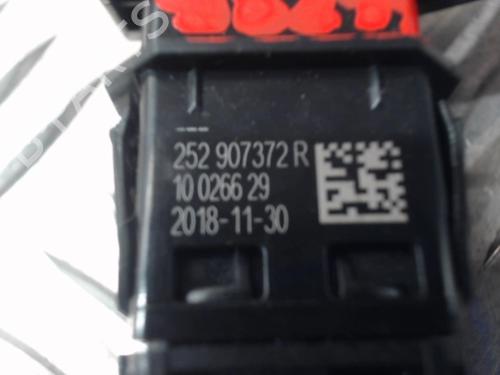 warning-switch-renault-clio-iv-bh_-2012-2013-2014-2015-2016-2017-2018-2019-2020-2021-24290732 main image