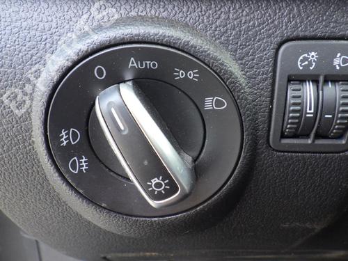 headlight-switch-vw-tiguan-5n_-2007-2008-2009-2010-2011-2012-2013-2014-2015-2016-2017-2018-32326659 main image
