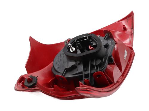 Right taillight PEUGEOT 208 I (CA_, CC_) 1.2 VTI 82 | BP31625640C35