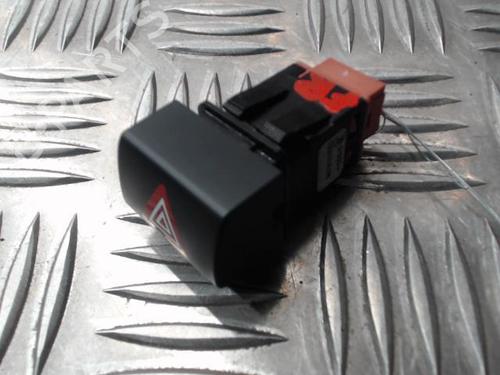 warning-switch-citroen-c4-picasso-ii-2013-24291694 main image