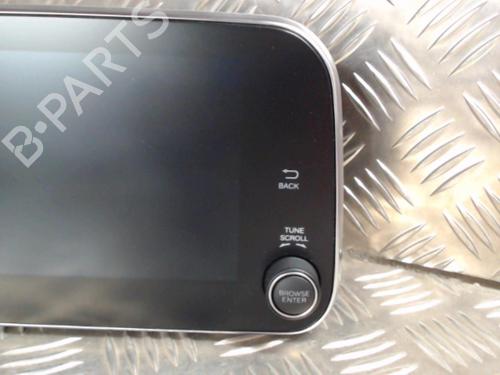 display-monitor-fiat-tipo-saloon-356_-357_-2015-24291904 main image