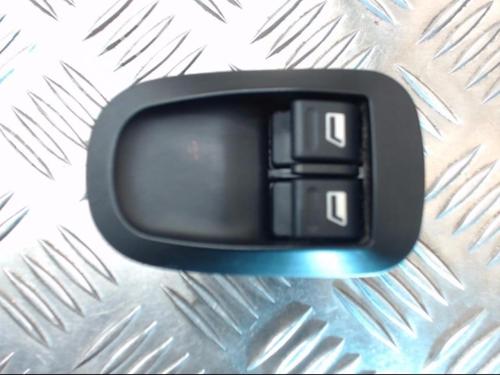 Used Switch PEUGEOT 206 Hatchback (2A/C) 1.4 i (75 hp) 24291127