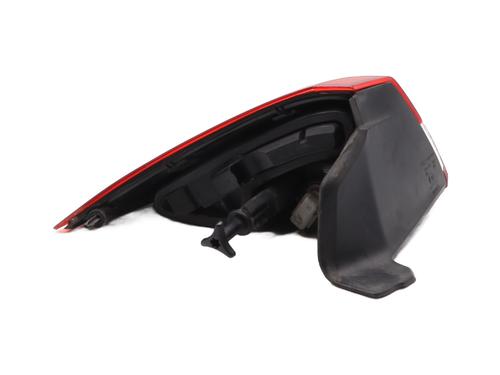 Used Right tailgate light Right tailgate light RENAULT LAGUNA III (BT0/1) 2.0 dCi (BT07, BT0J, BT14, BT1A, BT1S) (131 hp) 31642949 31642949