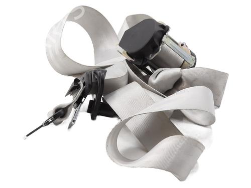 rear-center-seatbelt-renault-zoe-bfm_-2012-32340126 main image