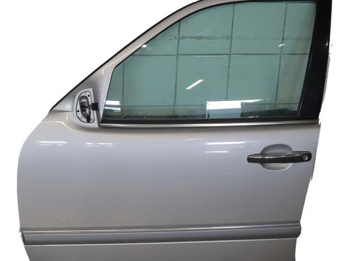 Used Left front door Left front door 38030808 38030808