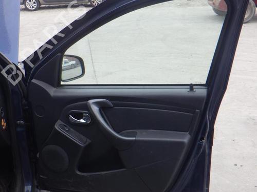 right-front-door-dacia-duster-hs_-2010-2011-2012-2013-2014-2015-2016-2017-2018-32730385 main image