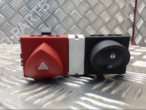 Used Warning switch RENAULT MEGANE II (BM0/1_, CM0/1_) 1.9 dCi (BM0G, CM0G) (120 hp) 24291151