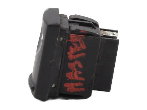 Used Switch Switch RENAULT MASTER II Platform/Chassis (ED/HD/UD) 2.2 dCI 90 (ED0G, ED0N, HD0G, HD0N, HD1G, HD1N, UD0G,... (90 hp) 31335878 31335878