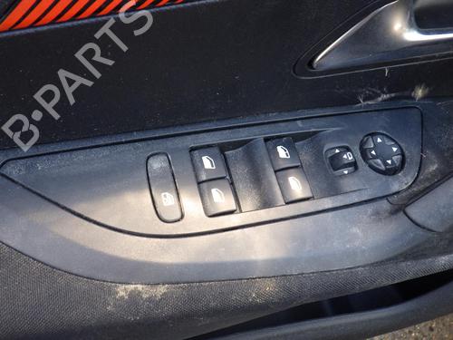 Used Left front window switch PEUGEOT 2008 II (UD_, US_, UY_, UJ_, UR_, UC_) 1.5 BlueHDI 130 (131 hp) 29973777