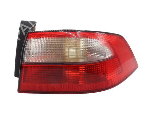 Used Right taillight RENAULT LAGUNA II (BG0/1_) 1.9 dCi (107 hp) 31024732