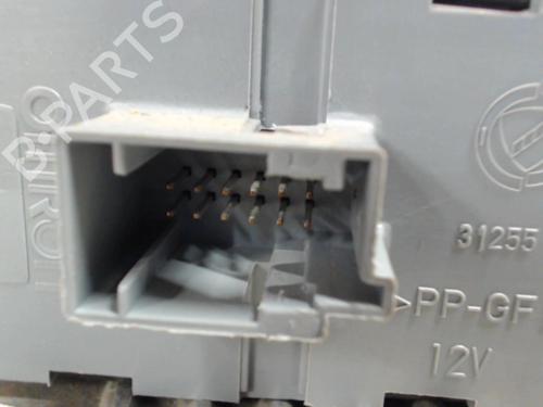 Used Headlight switch Headlight switch CITROËN NEMO MPV 1.4 HDi (68 hp) 34527404 34527404